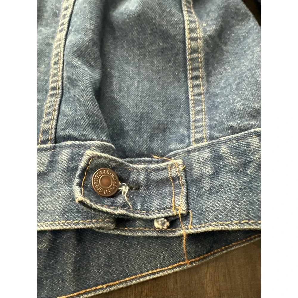 Vintage 1970s Levi's 70505 Trucker Jacket Hand Embroidered Parrot Size 44 Rare